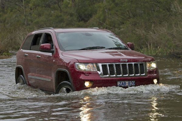 On road or off, the Jeep Grand Cherokee Laredo certainly looks the part