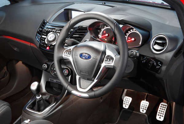 Ford_Fiesta_ST_interior