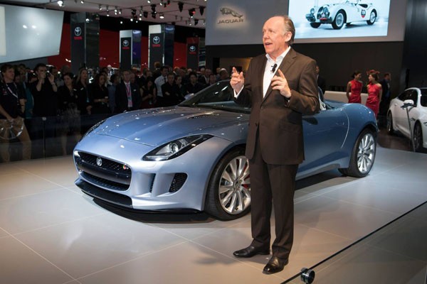 Jaguar F-TYPE revealed at the Australian International Motorshow