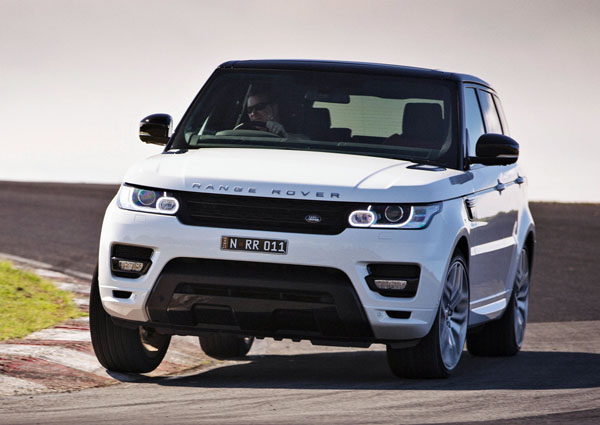 Like a cross between an Evoque and a full-sized Range Rover the all-new Range Rover Sport looks just right
