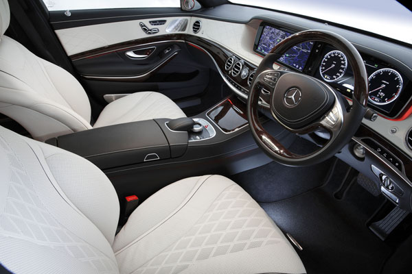 Mercedes-Benz_S_500_interior