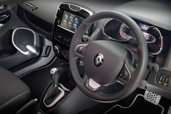 Renault_Clio_GT_interior