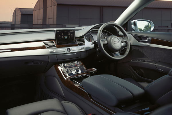 Audi_A8_interior