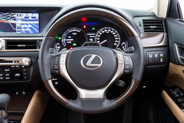 Lexus_GS300h_interior