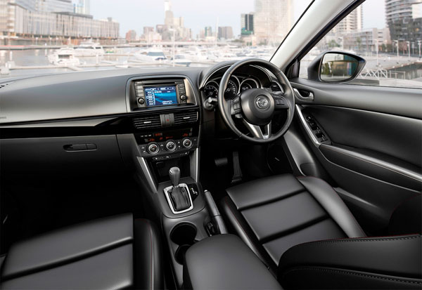 Mazda_CX-5_Akera_interior