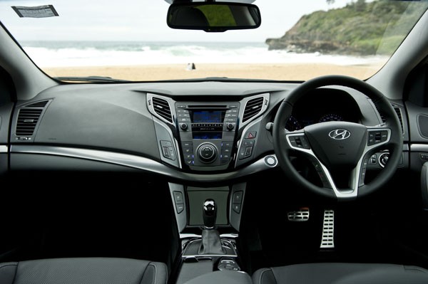 Hyundai_i40_Tourer_interior