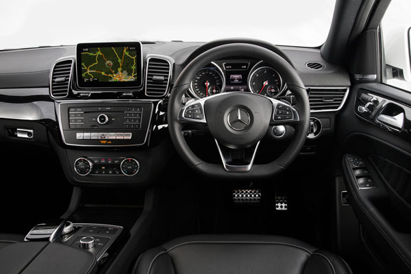 Mercedes-Benz_GLE_Coupe_interior