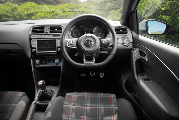 Volkswagen_Polo_GTi_interior