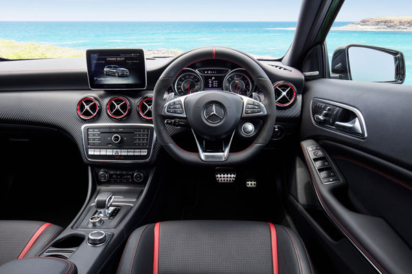 Mercedes-AMG_A45_interior