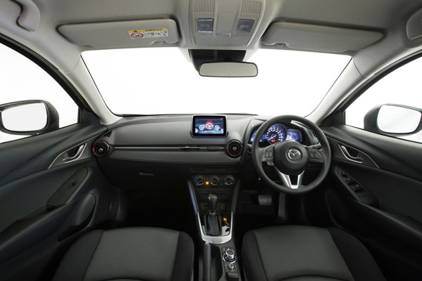Mazda_CX-3_Maxx_interior