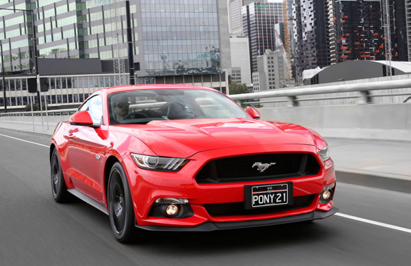 Ford_Mustang_front