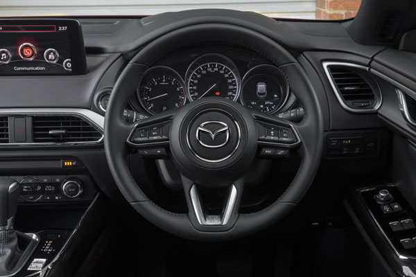 Mazda_CX-9_interior