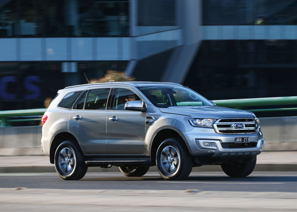 Ford_Everest_front
