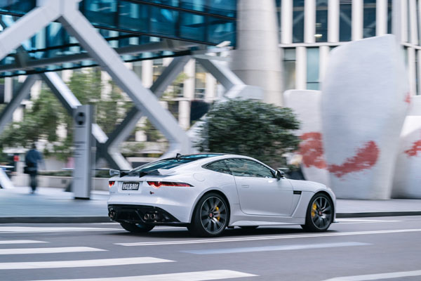 Jaguar_F-Type_Coupe_rear