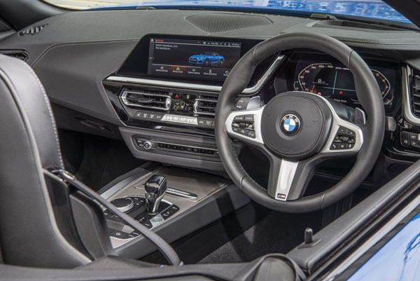 BMW_Z4_M40i_interior