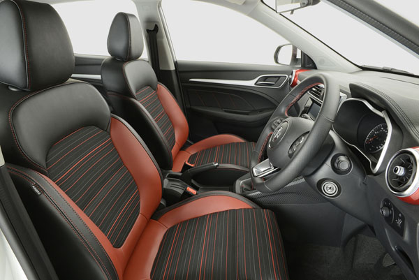 MG_ZS_Anfield_interior