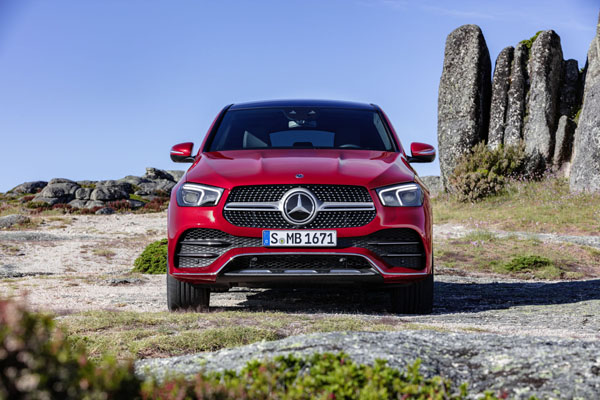 Mercedes-Benz_GLE_Coupe_front2