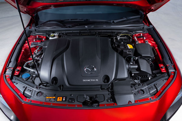 Mazda3_Skyactiv-X_engine