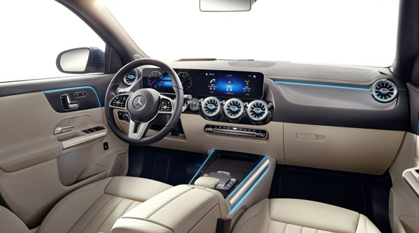 Mercedes-Benz_GLA_interior