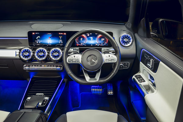 Mercedes_Benz_GLB_interior
