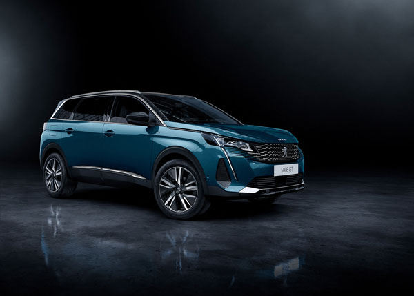FACELIFTED PEUGEOT 3008 AND 5008