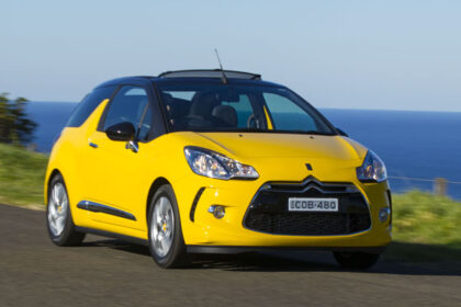 Whether the roof is open or closed the all-new Citroen DS3 Cabrio looks great