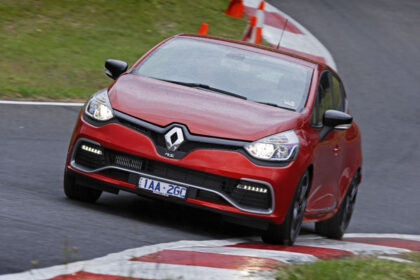 Renault Clio RS looks great, is fun to drive