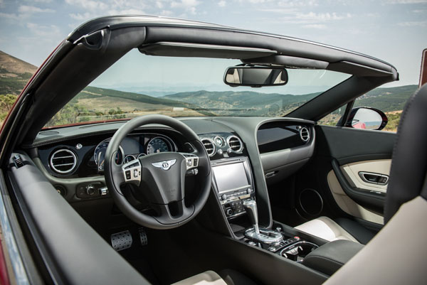 Bentley_Continental_GTC_V8_S_interior