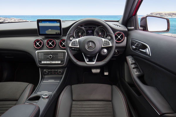 Mercedes-Benz_A250_interior