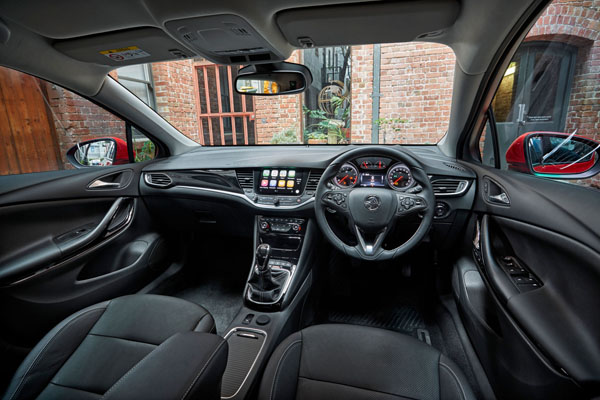 Holden_Astra_interior