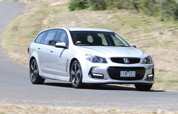 Holden_Commodore_front