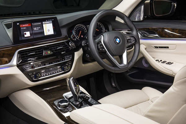 BMW_5_Series_interior