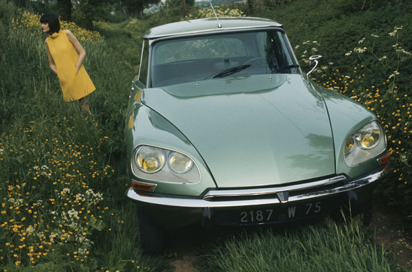  Citroen Goddess is one of the most beautiful cars of all time.