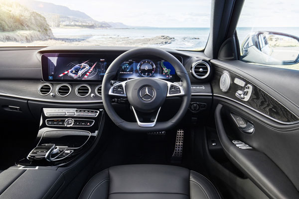 Mercedes-Benz_E220d_interior