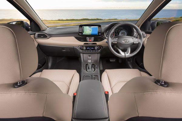 Hyundai_i30_interior