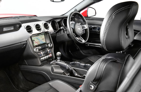 Ford_Mustang_interior