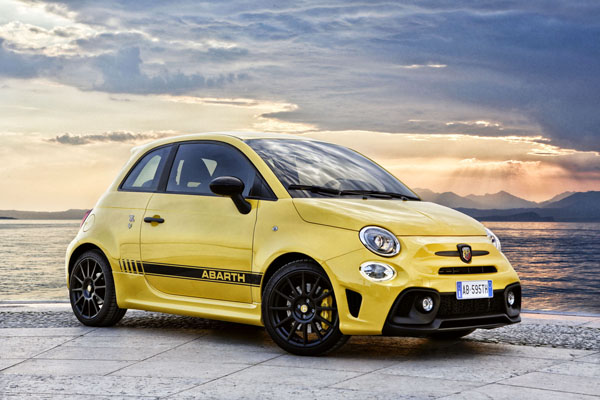Abarth_595_front