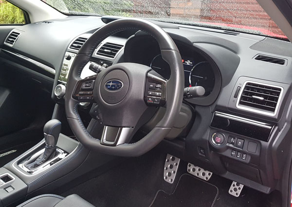 Subaru_Levorg_interior