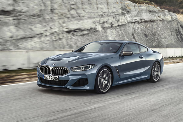 BMW_8_Series_coupe_front