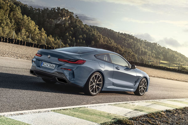 BMW_8_Series_coupe_rear