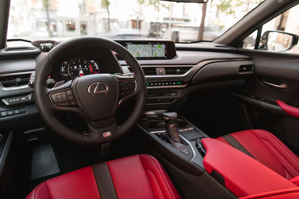 Lexus_UX_interior