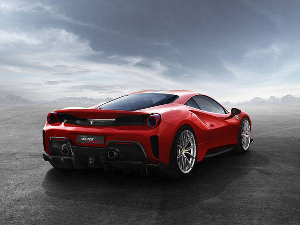 Ferrari_488_Pista_rear