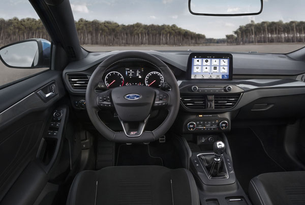 Ford_Focus_ST_interior