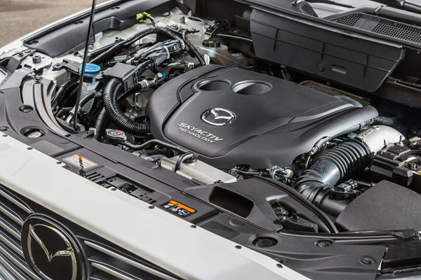 Mazda_CX8_engine