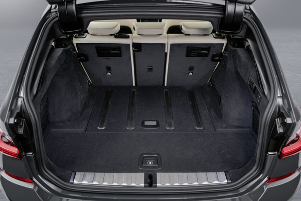 BMW_3_Series_Touring_interior
