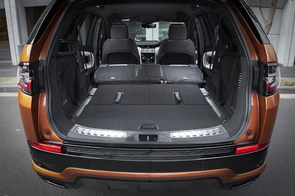 Land_Rover_Discovery_Sport_interior