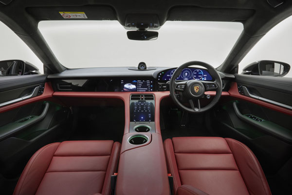 PorscheTaycan_interior