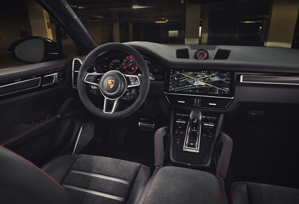 Porsche_Cayenne_GTS_V8_interior